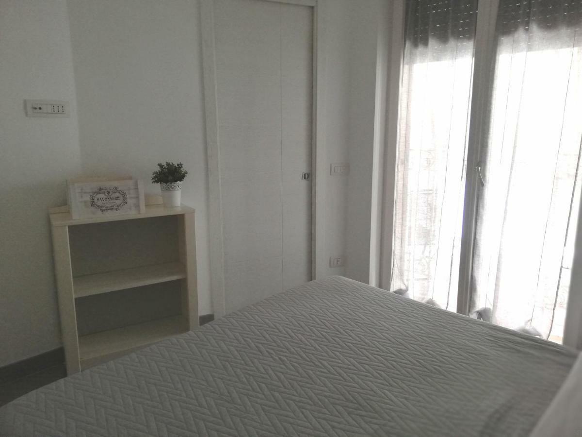 Divas Appartamento Neapel Exterior foto